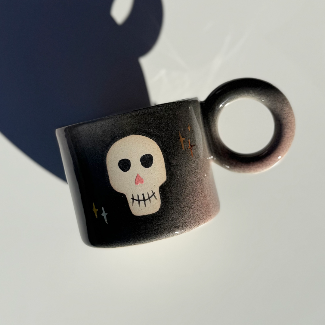 Kubek Halloween Czaszka💀 gradient czarny/róż - 350 ml