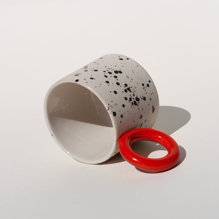 Kubek w plamki/Red - 400 ml